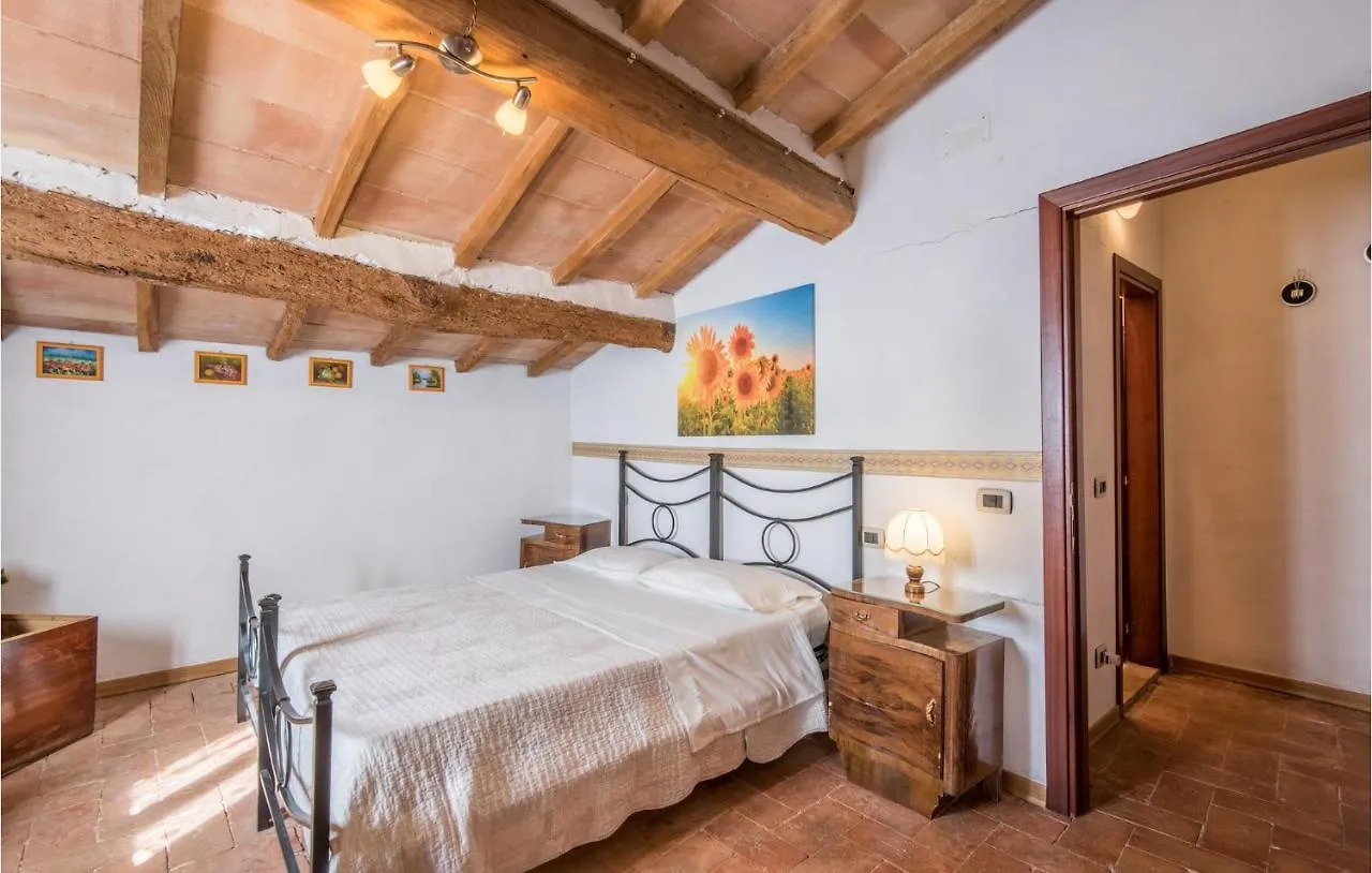 Apartment Gorgeous Home In Montalcino With Kitchen