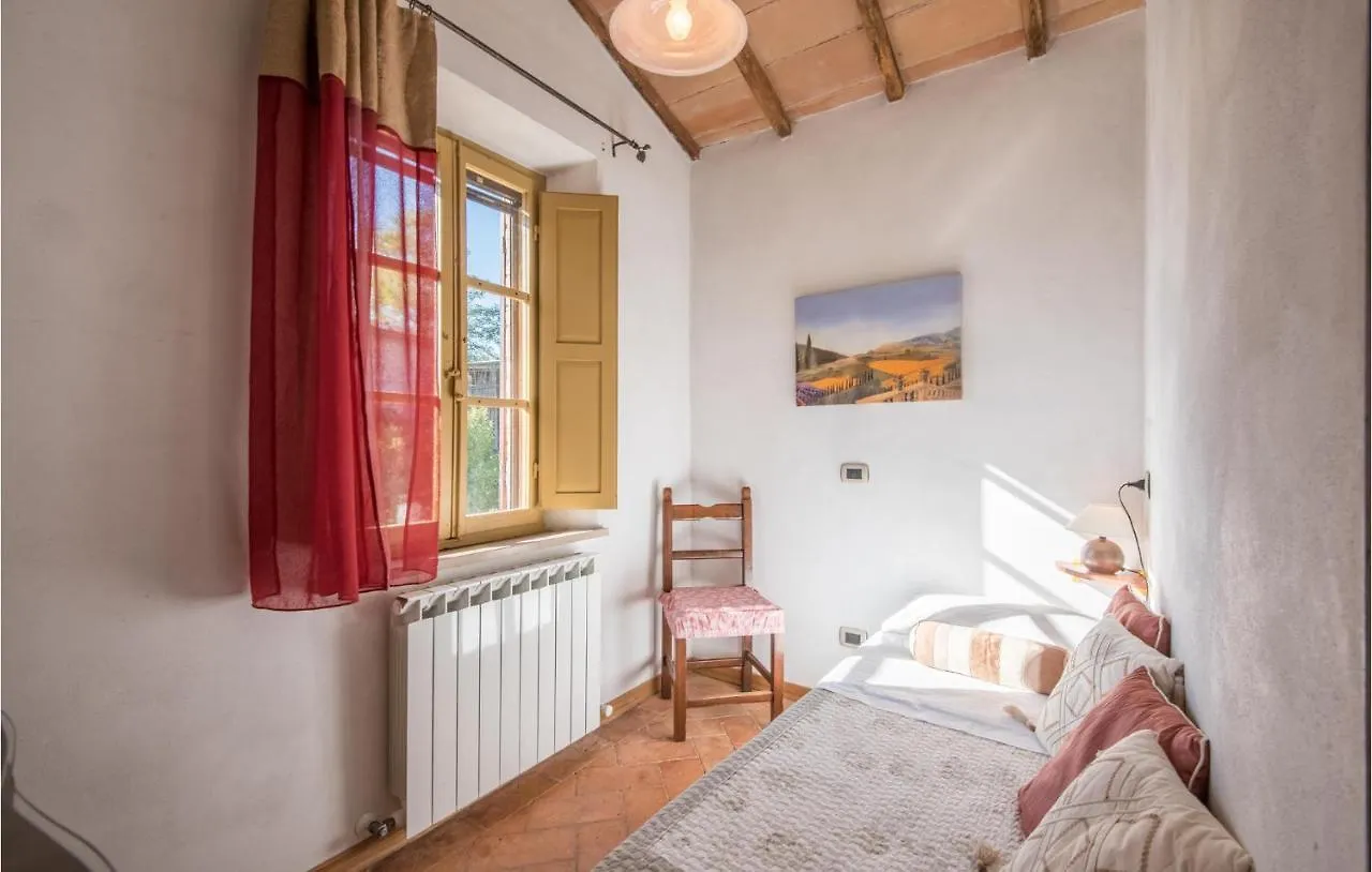 Gorgeous Home In Montalcino With Kitchen Apartment