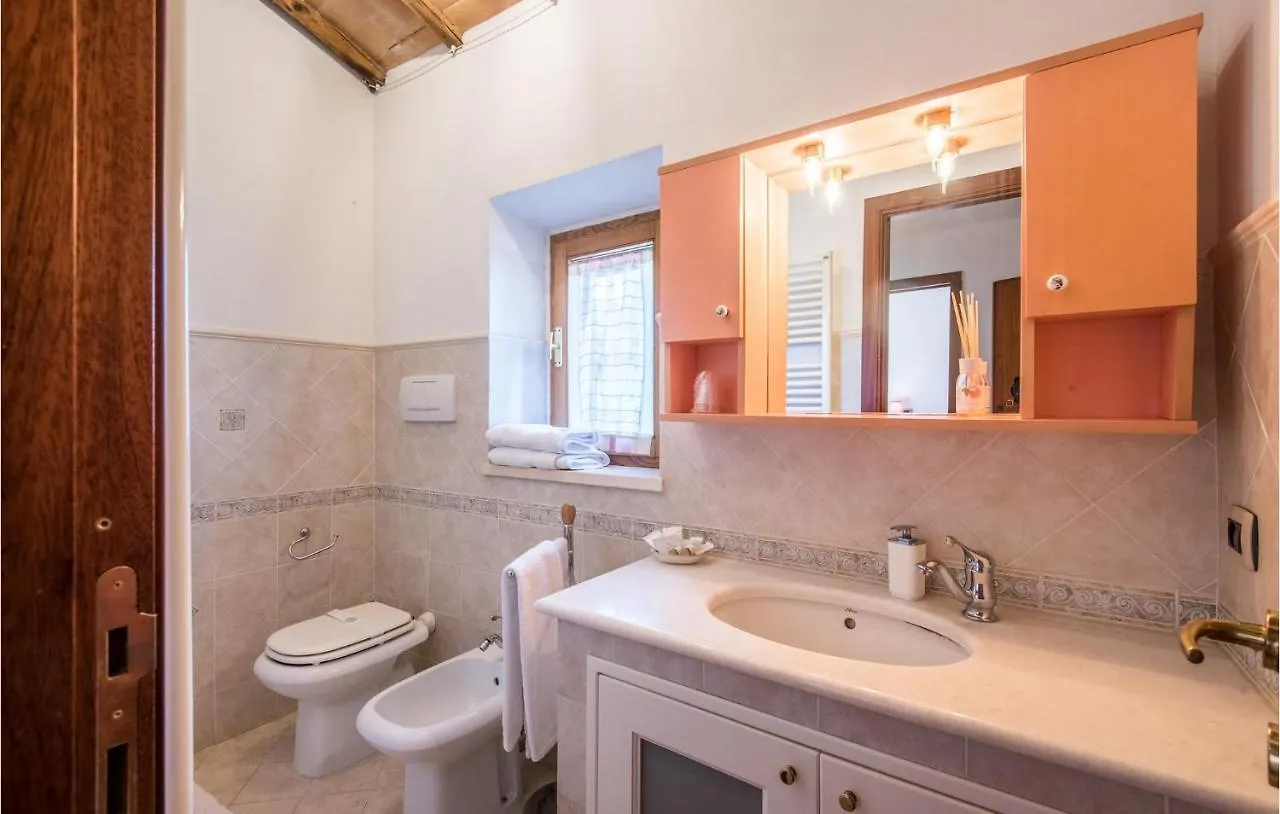 Apartment Gorgeous Home In Montalcino With Kitchen