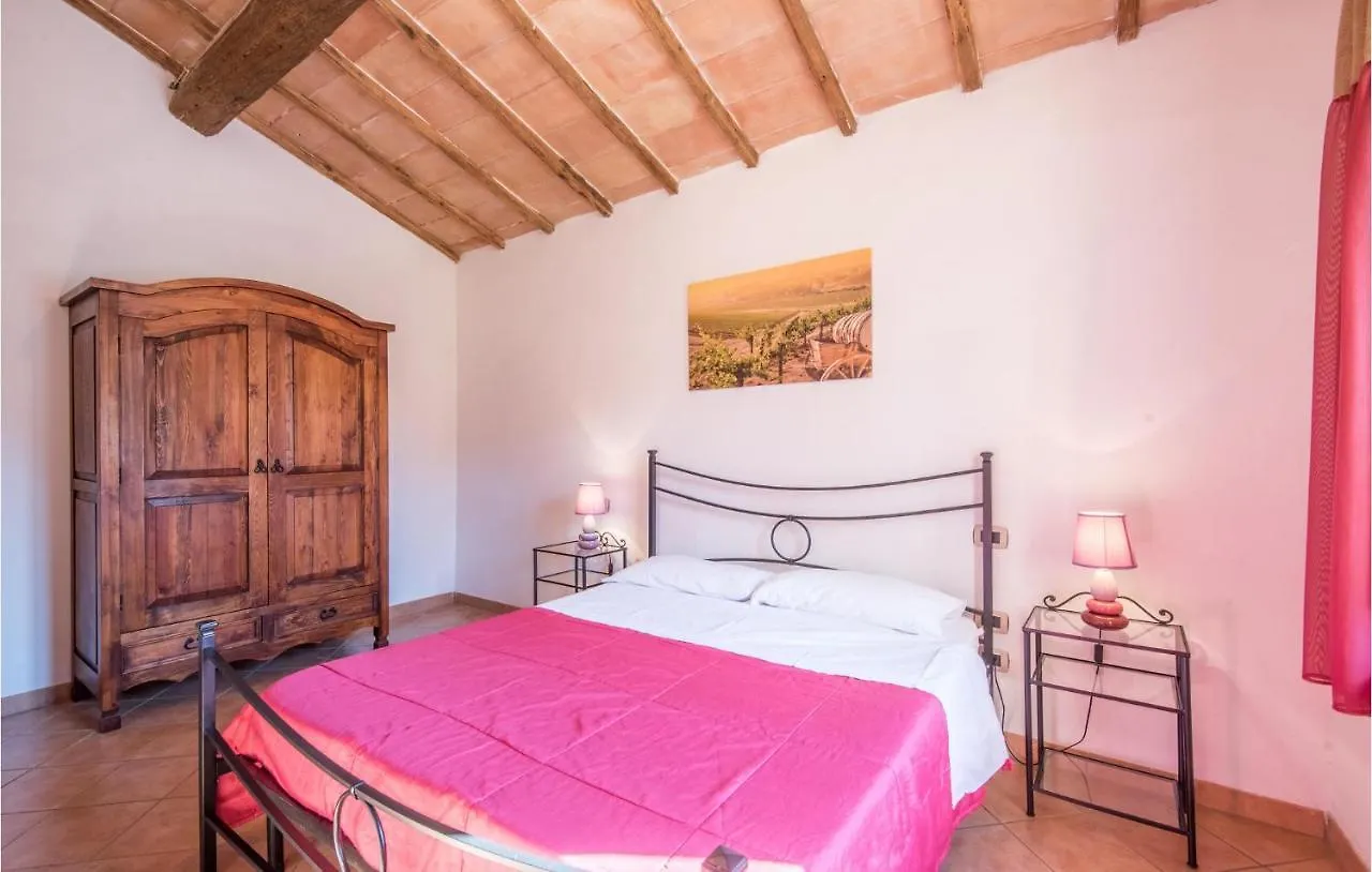 Gorgeous Home In Montalcino With Kitchen 0*,