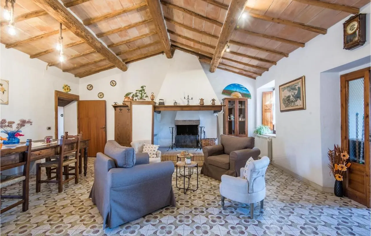Gorgeous Home In Montalcino With Kitchen Apartment