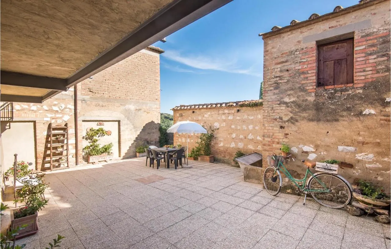 Gorgeous Home In Montalcino With Kitchen