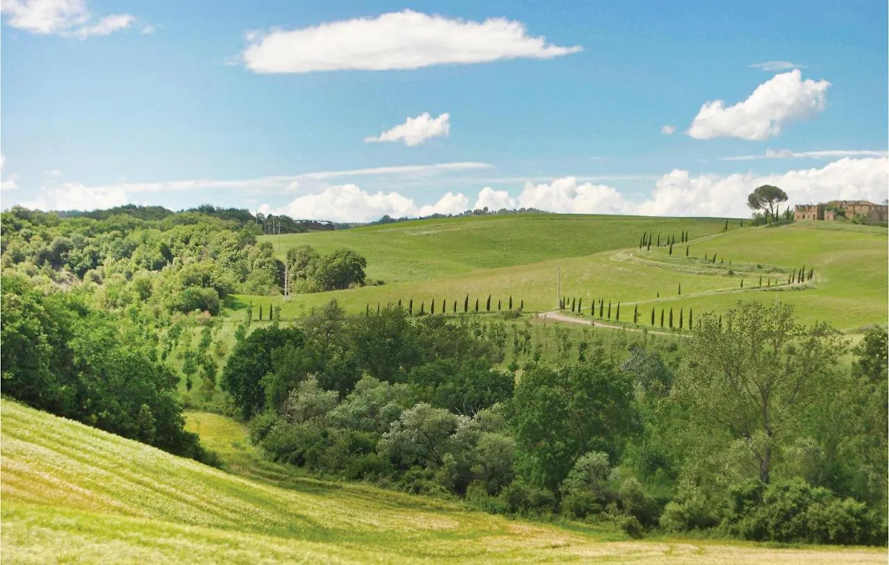Gorgeous Home In Montalcino With Kitchen Apartment